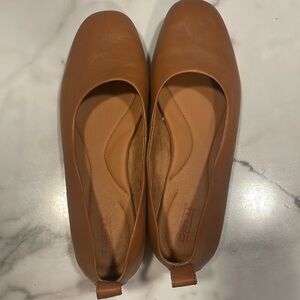 Born tan ballet Flats Leather